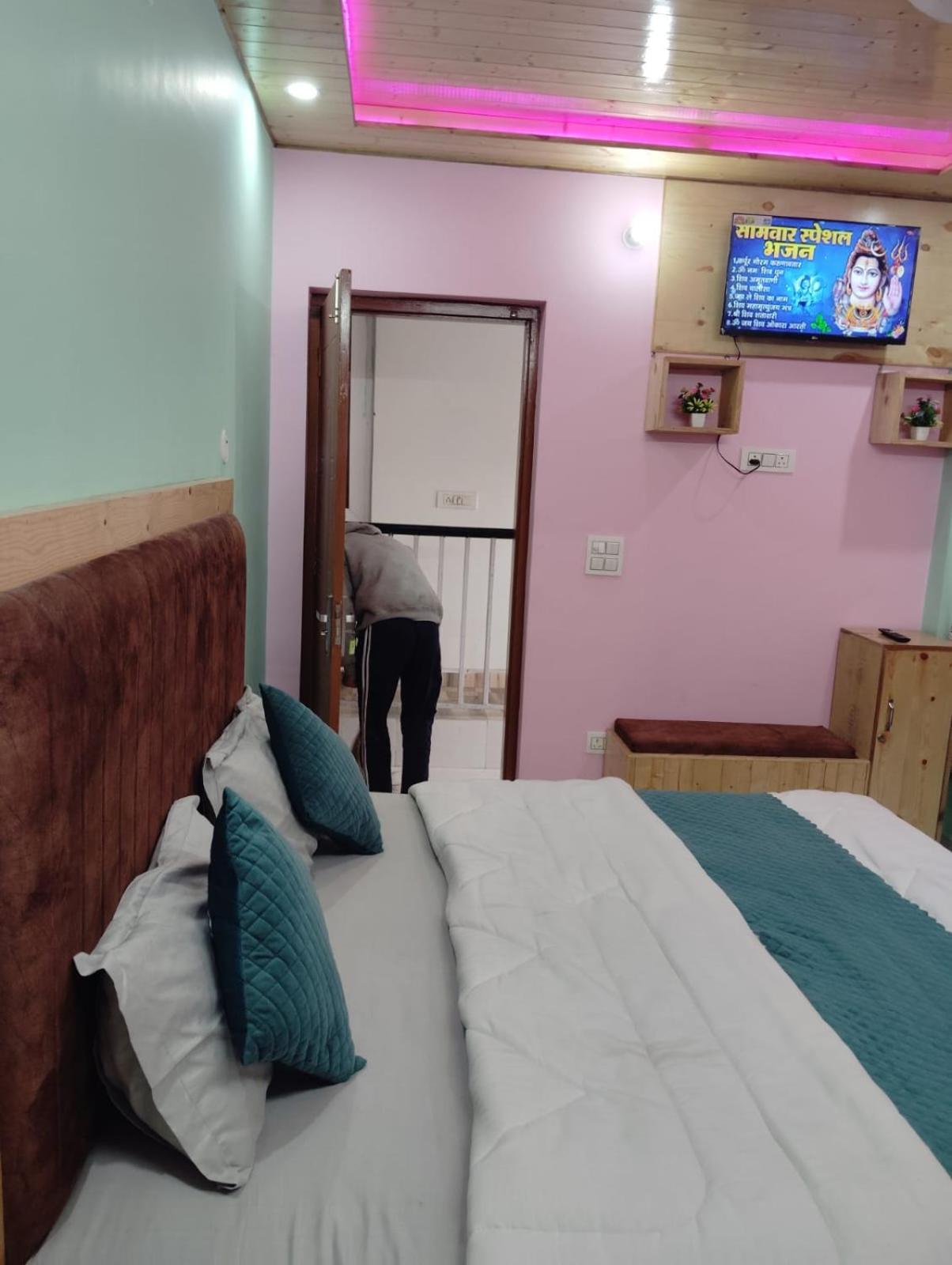 Jbk Hotel Mussoorie- Near Jw Marriott Hotel Екстер'єр фото